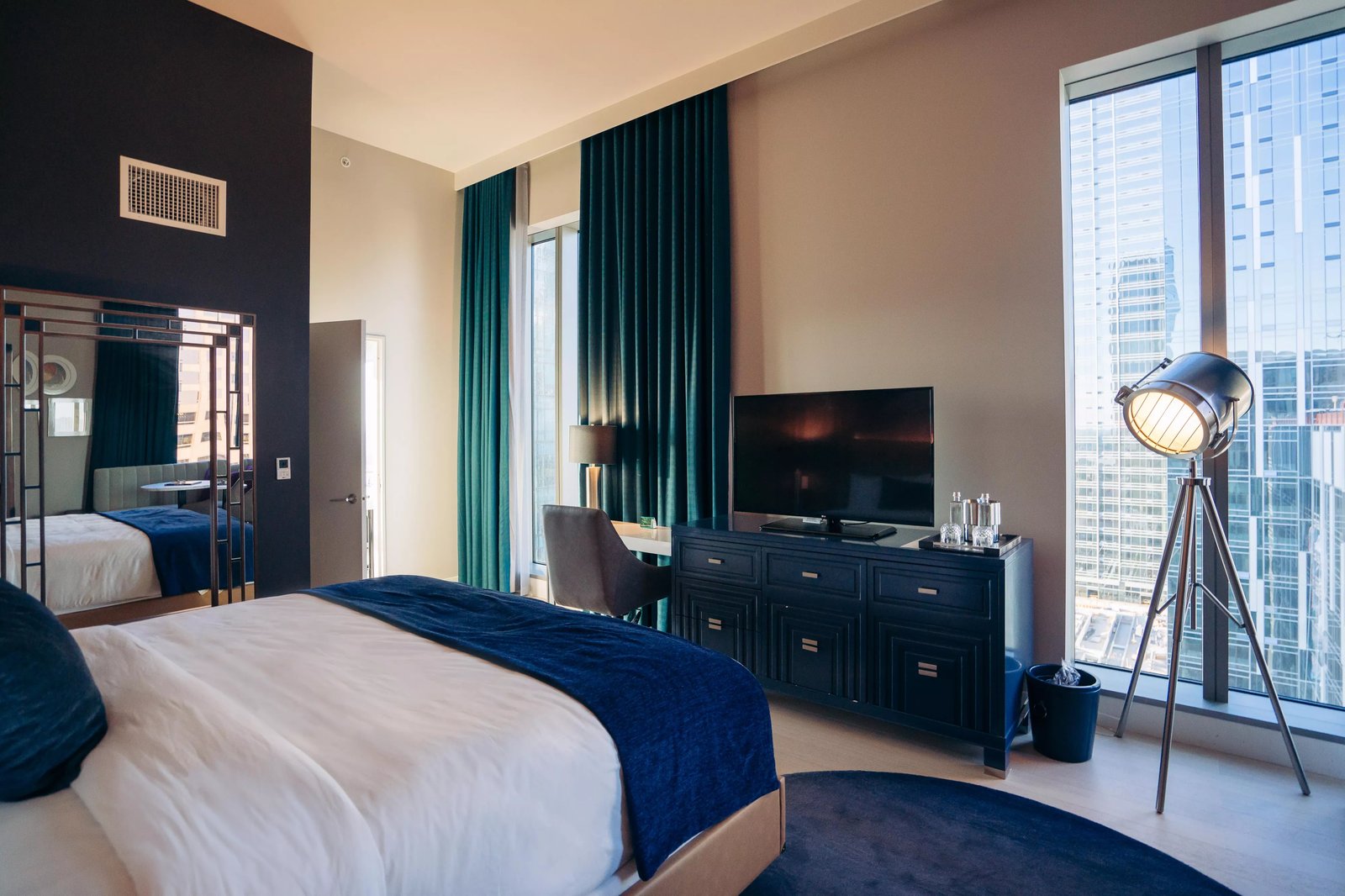 Hotel Indigo Los Angeles Downtown — rooms