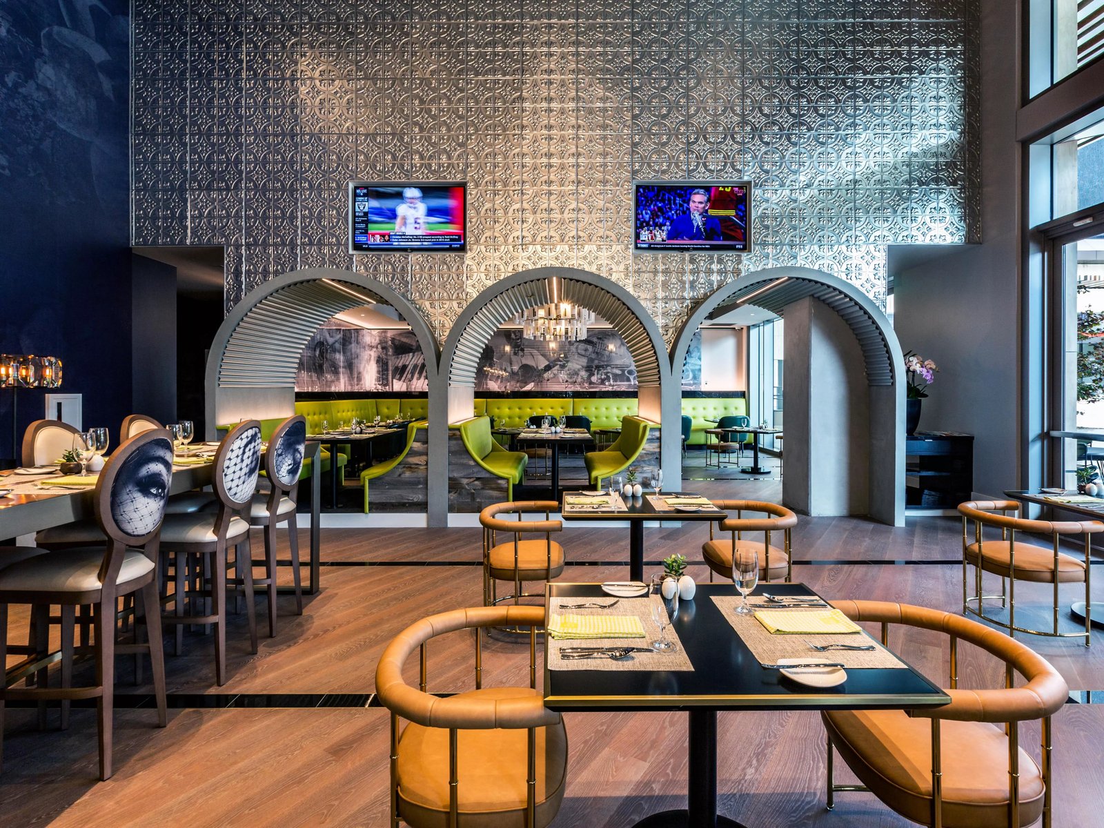 Hotel Indigo Los Angeles Downtown — eat & drink