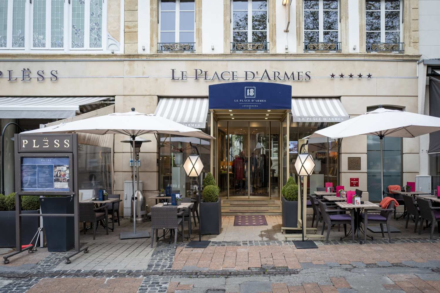 Hotel Le Place d'Armes, backstory