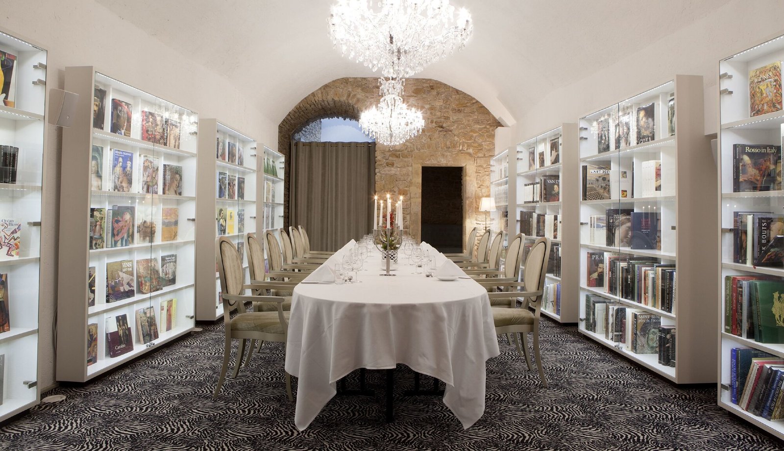 Hotel Le Place d'Armes, eat & drink