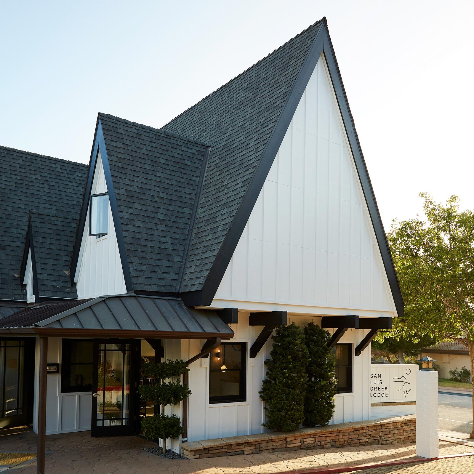 San Luis Creek Lodge, backstory