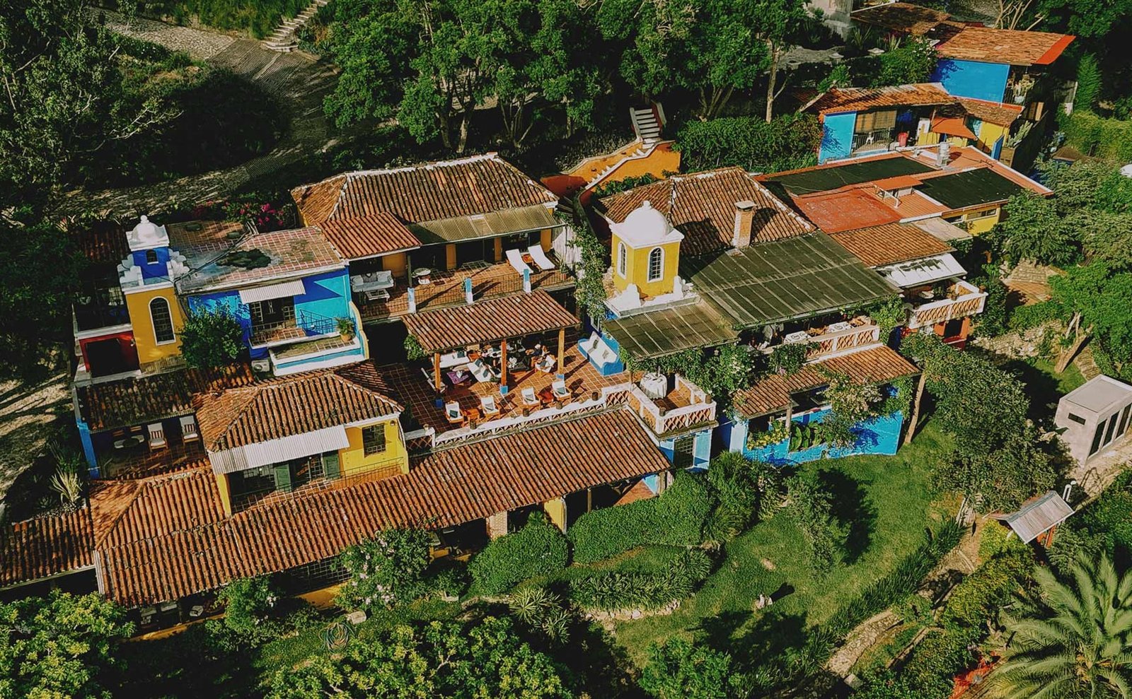 Casa Palopó, backstory