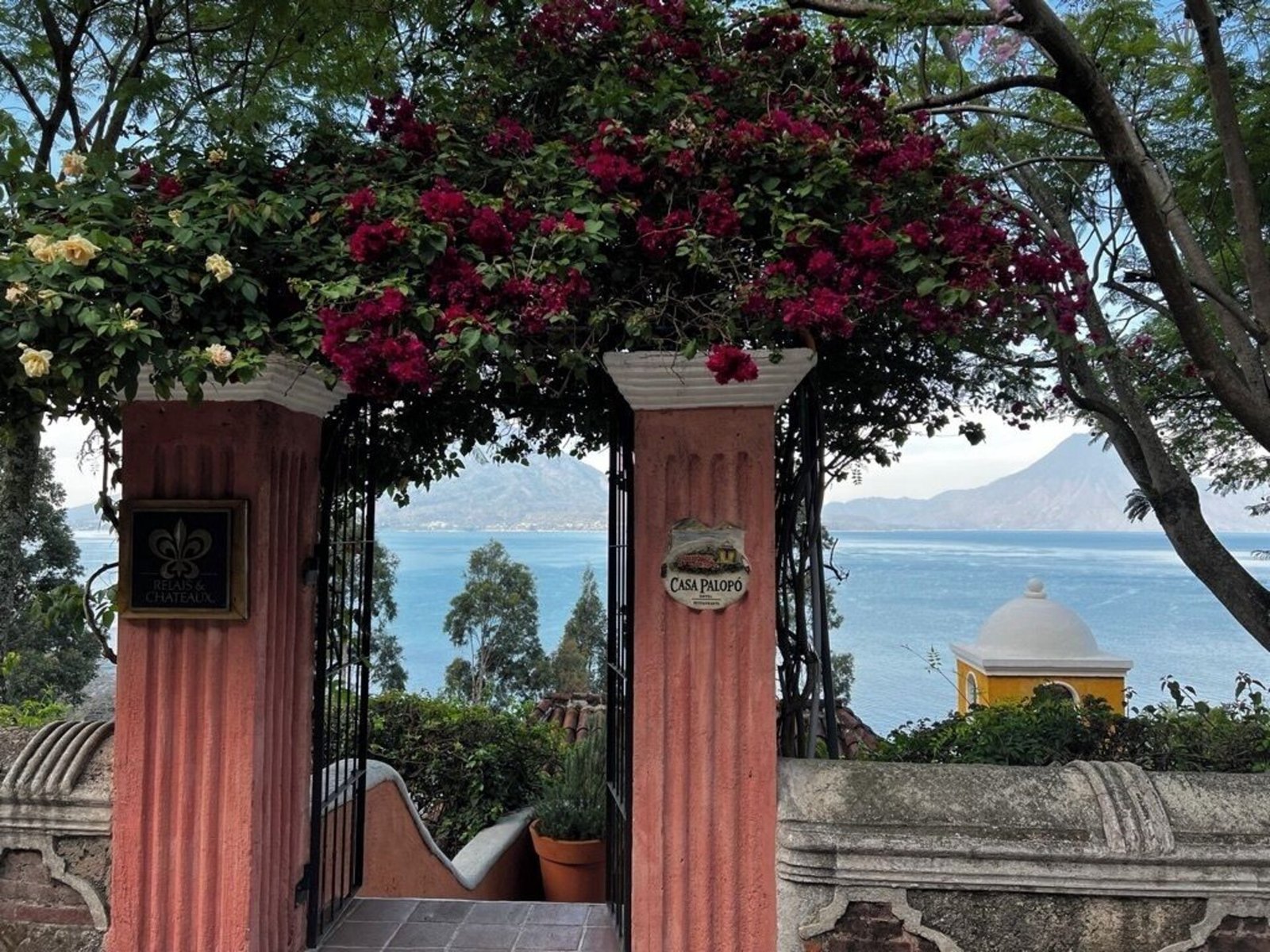 Casa Palopó, backstory