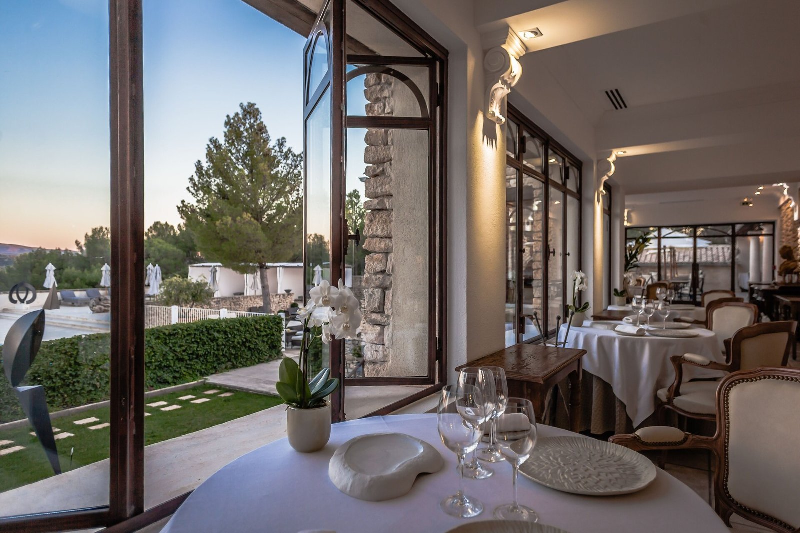 Hotel Le Phébus & Spa, at the table
