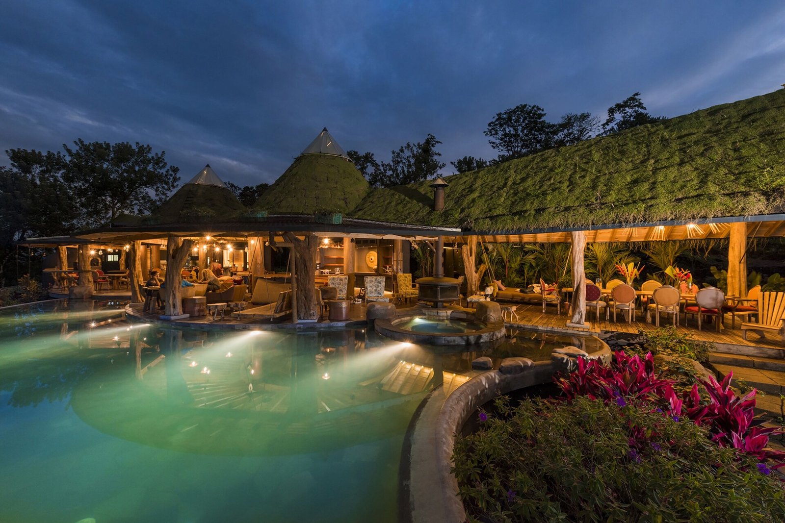 Origins Luxury Lodge (Astral)
