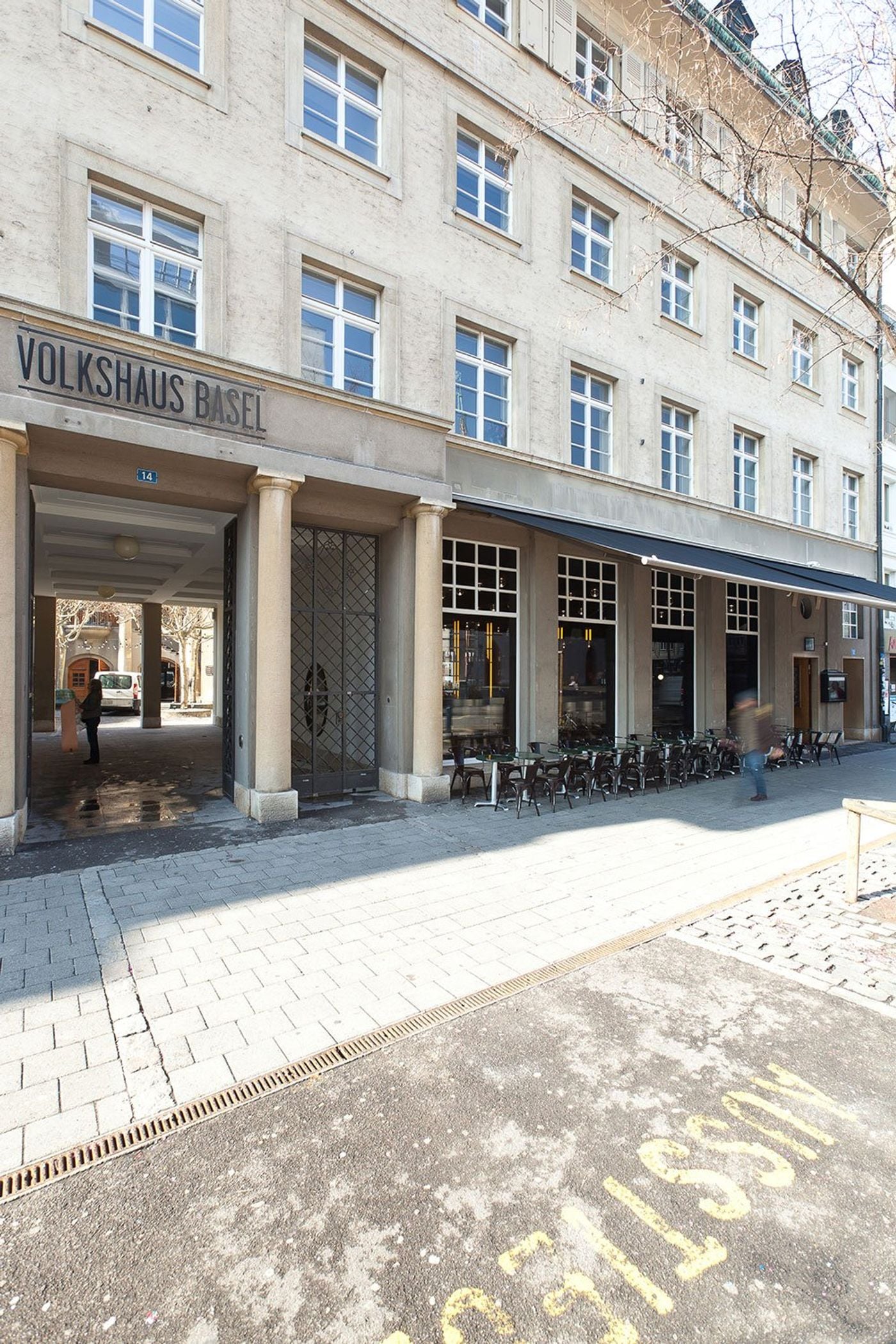 Volkshaus Basel, backstory