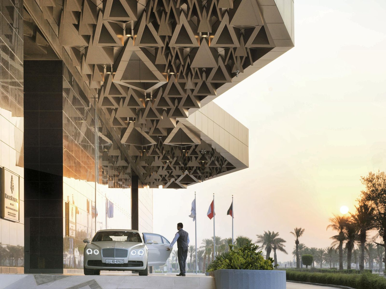Four Seasons Hotel Kuwait at Burj Alshaya, backstory