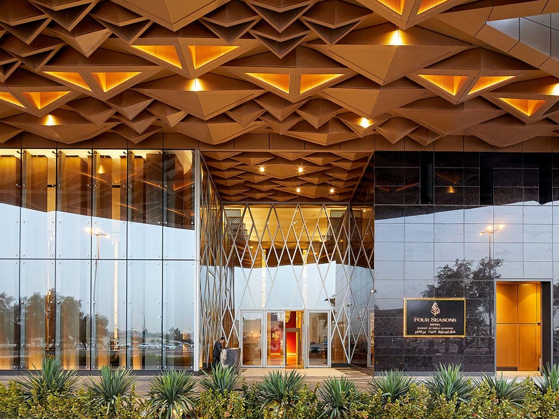 Four Seasons Hotel Kuwait at Burj Alshaya, backstory