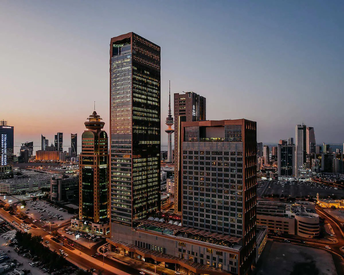 Four Seasons Hotel Kuwait at Burj Alshaya, backstory