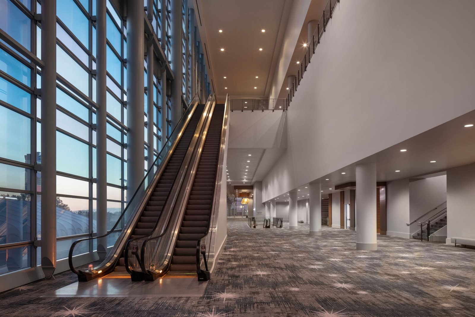 JW Marriott Los Angeles L.A. Live — vibe