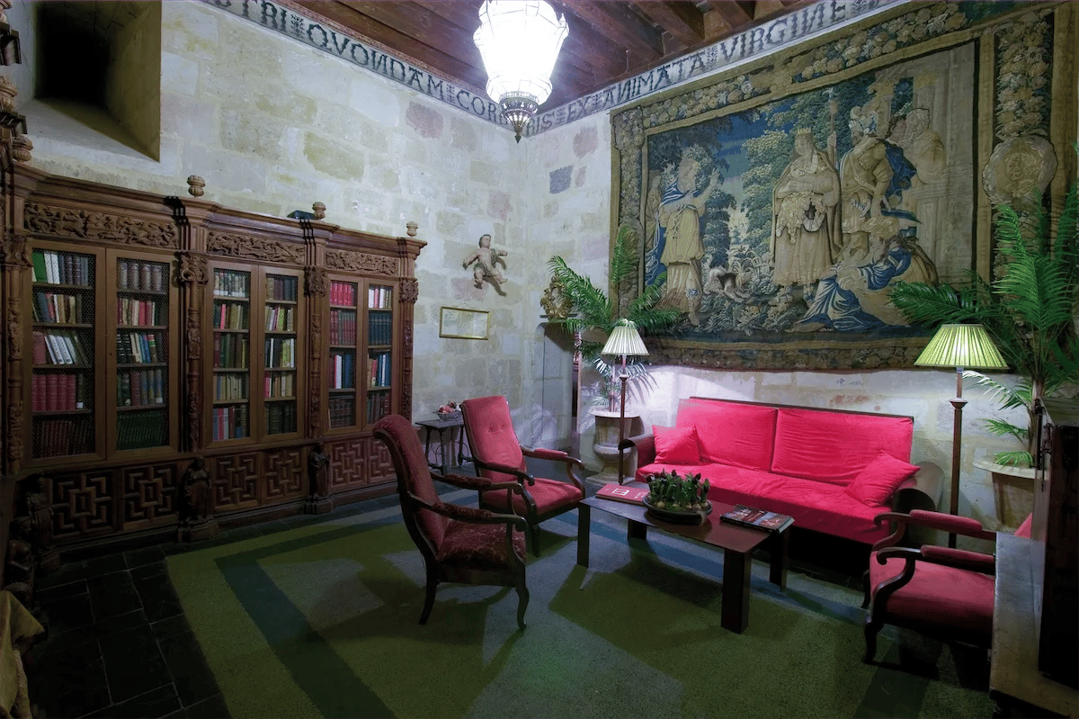 Castillo del Buen Amor, vibe