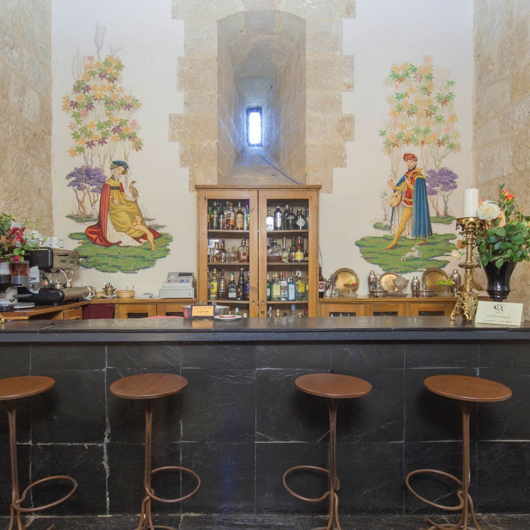 Castillo del Buen Amor, eat & drink