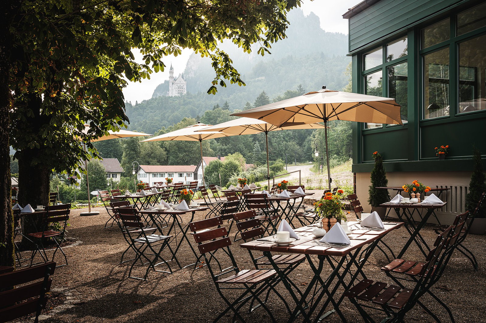 Ameron Neuschwanstein Alpsee Resort & Spa, at the table