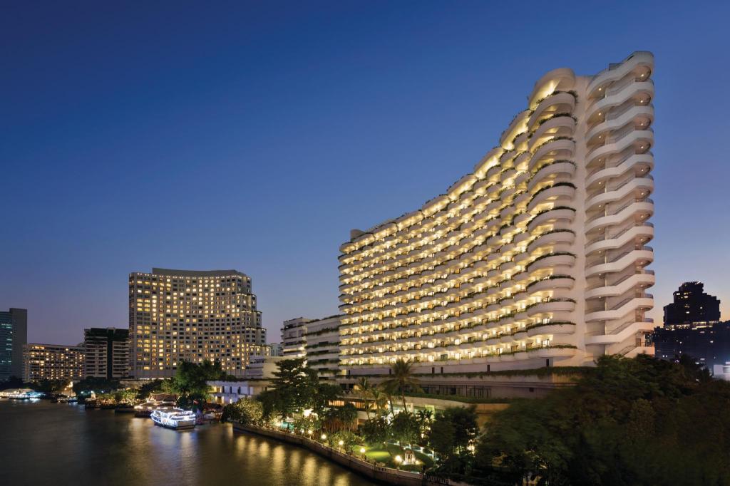 Shangri-La Bangkok Hotel — backstory