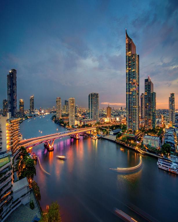 Shangri-La Bangkok Hotel — backstory