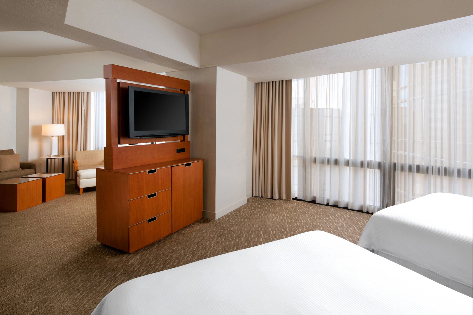 Westin Bonaventure Hotel & Suites — rooms
