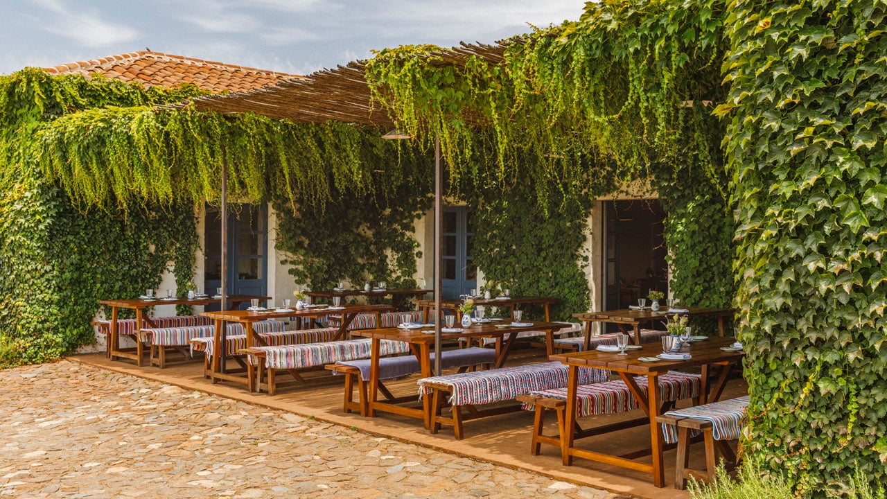 São Lourenço do Barrocal, at the table
