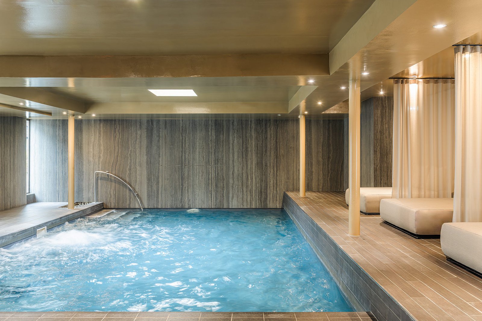 Hôtel Brittany & Spa, the pool