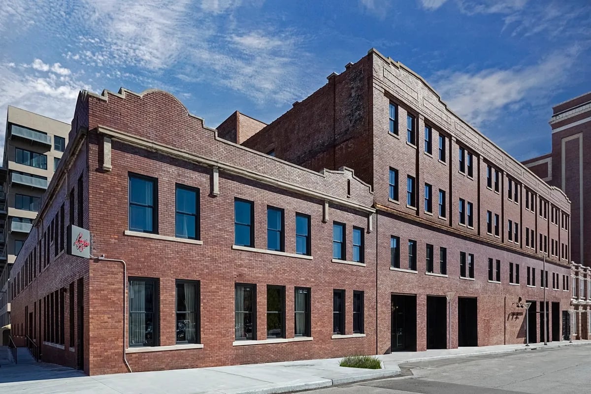 Crossroads Hotel, backstory