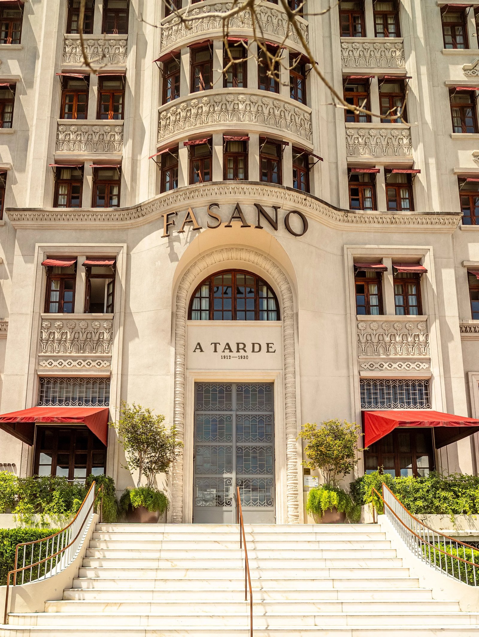 Hotel Fasano Salvador, backstory