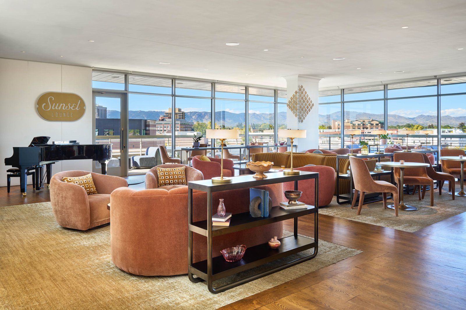 The Elizabeth Hotel, Autograph Collection, eat & drink