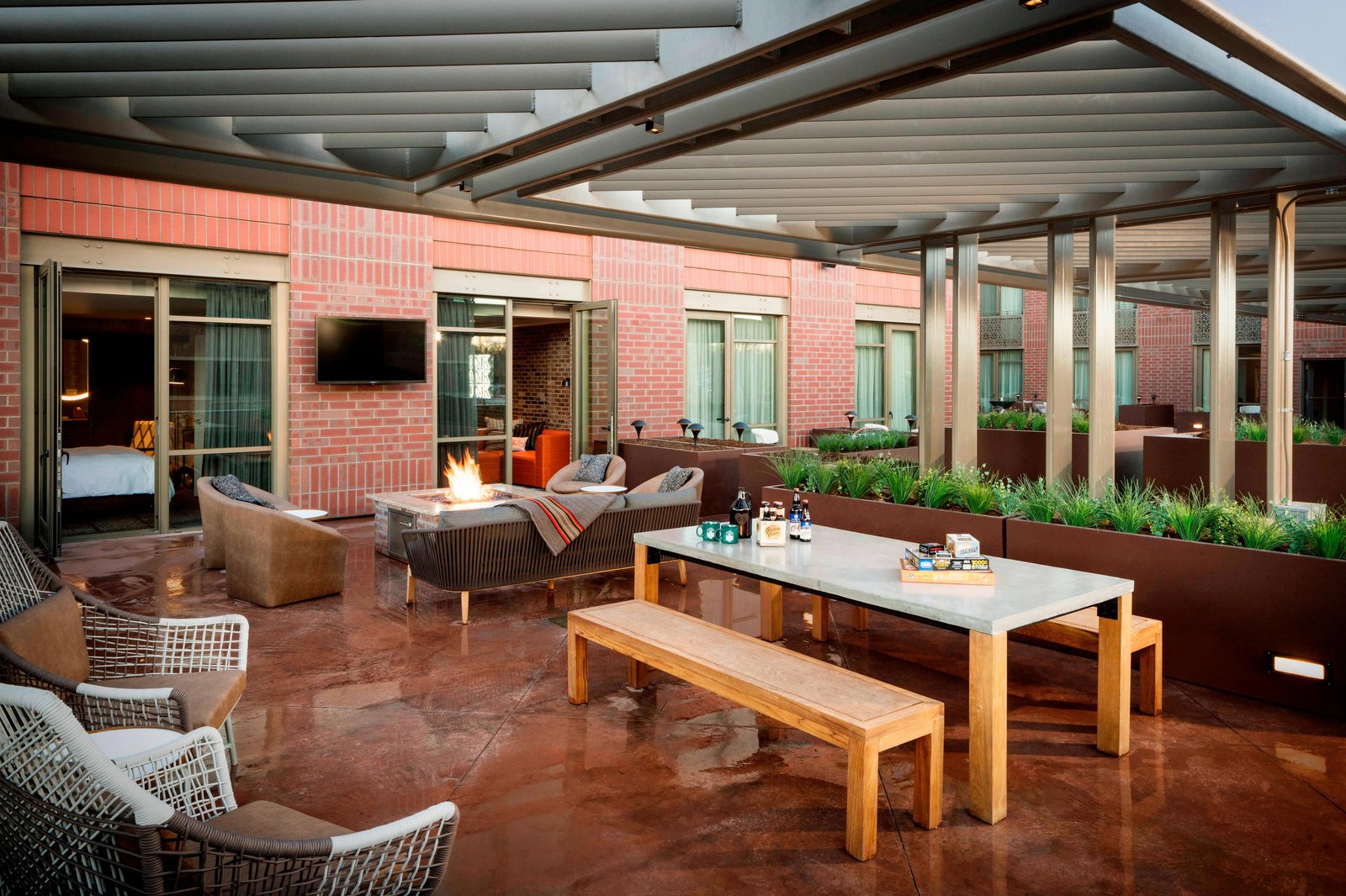 The Elizabeth Hotel, Autograph Collection, vibe