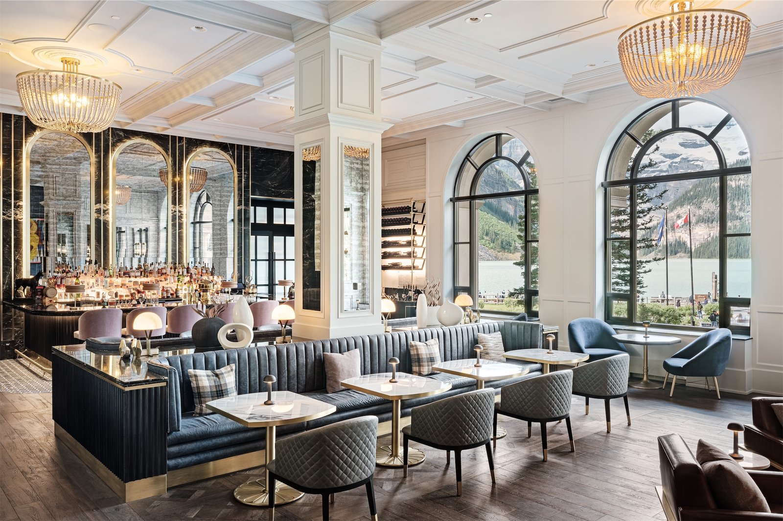 Fairmont Chateau Lake Louise, fairview bar and restaurant