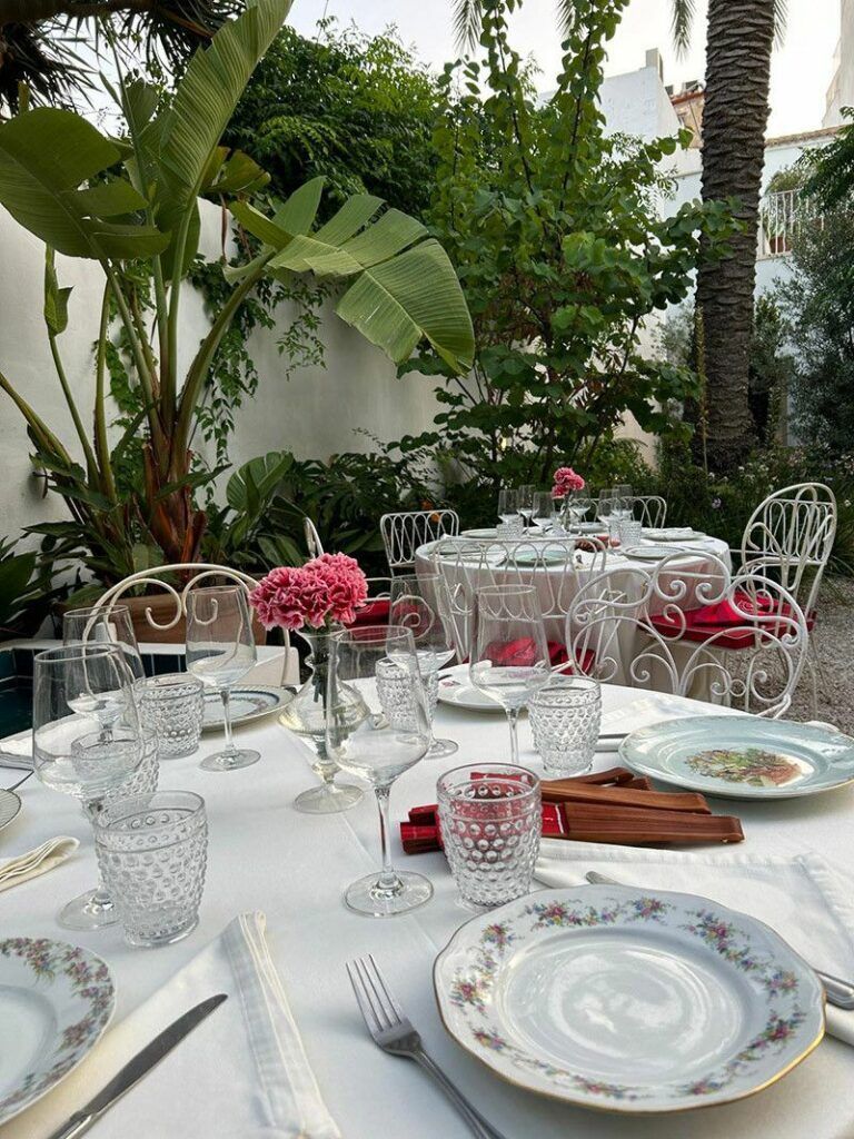Cristine Bedfor Guest Houses Mahón, eat & drink
