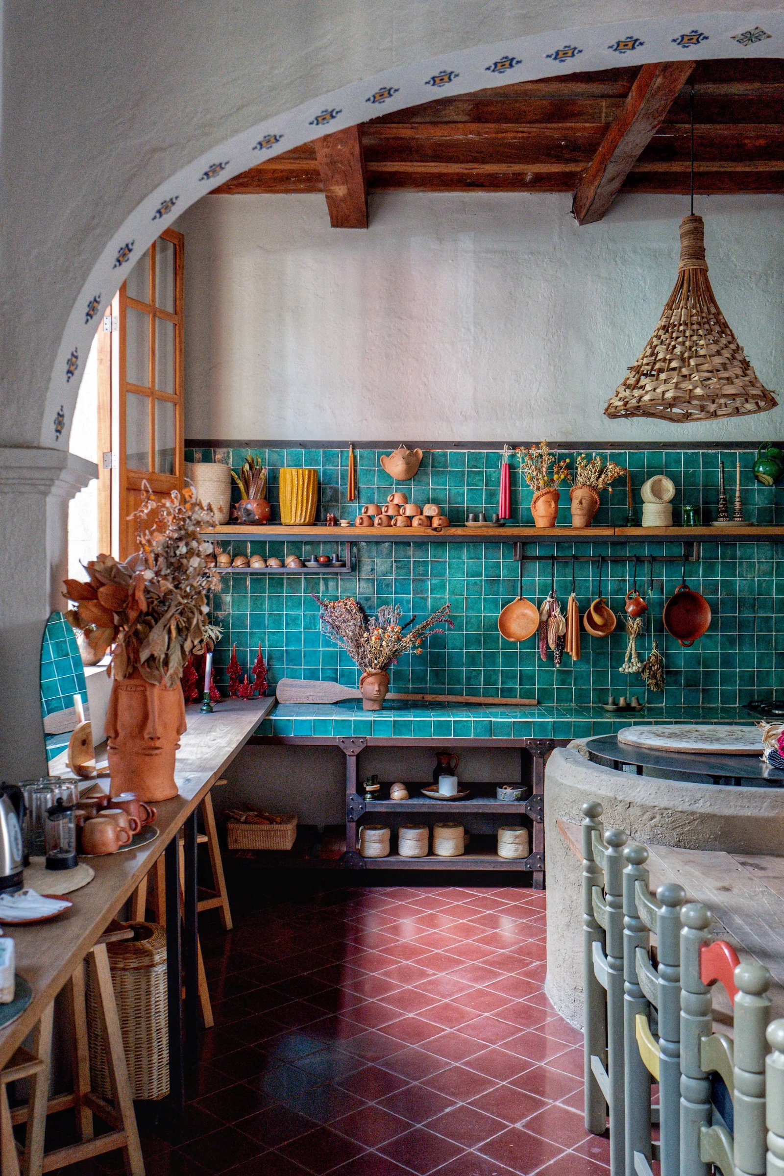 Grana B&B, turquoise kitchen and communal table