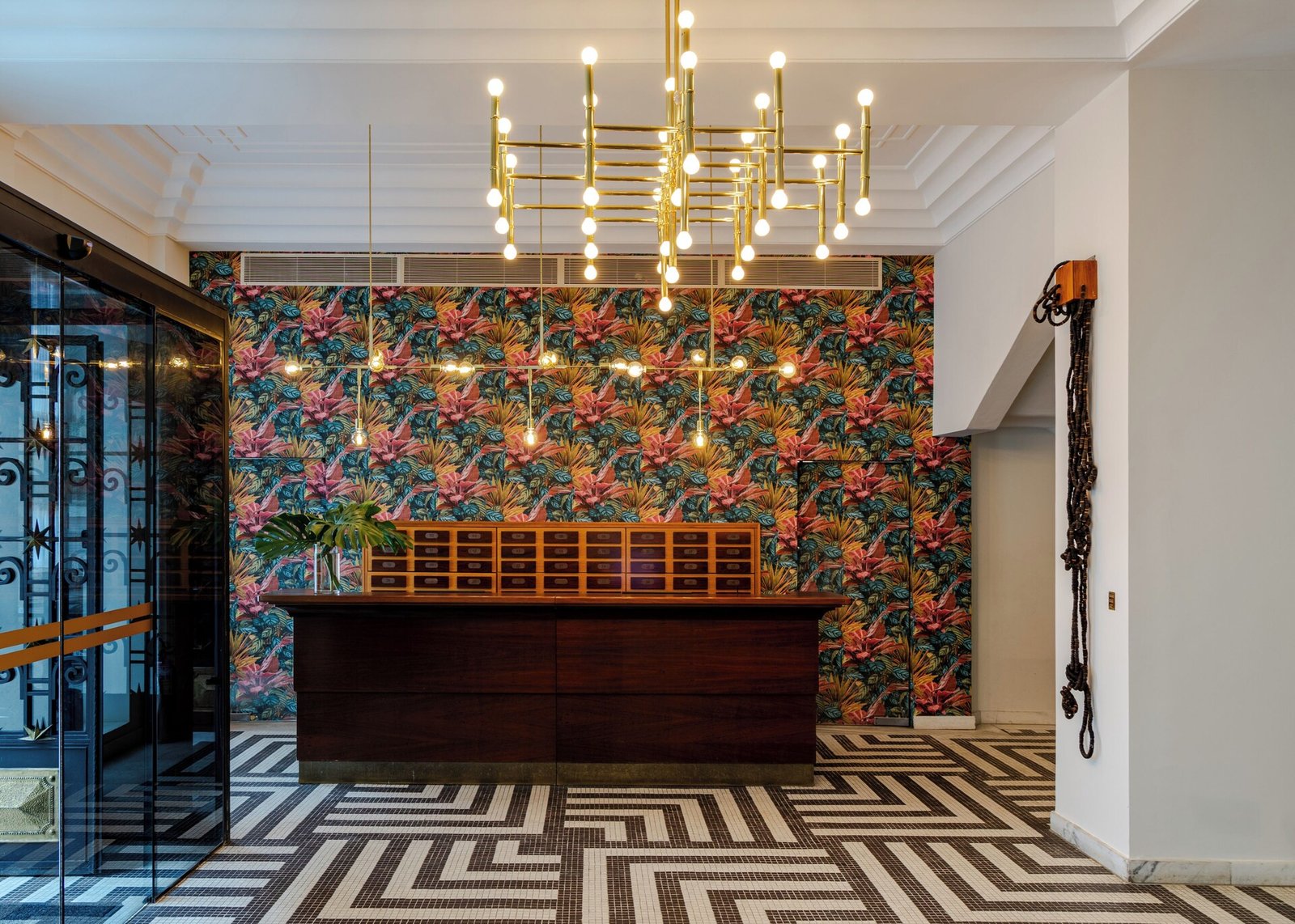 Fera Palace Hotel, vibe