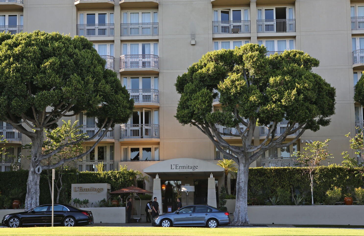 L'Ermitage Beverly Hills — backstory