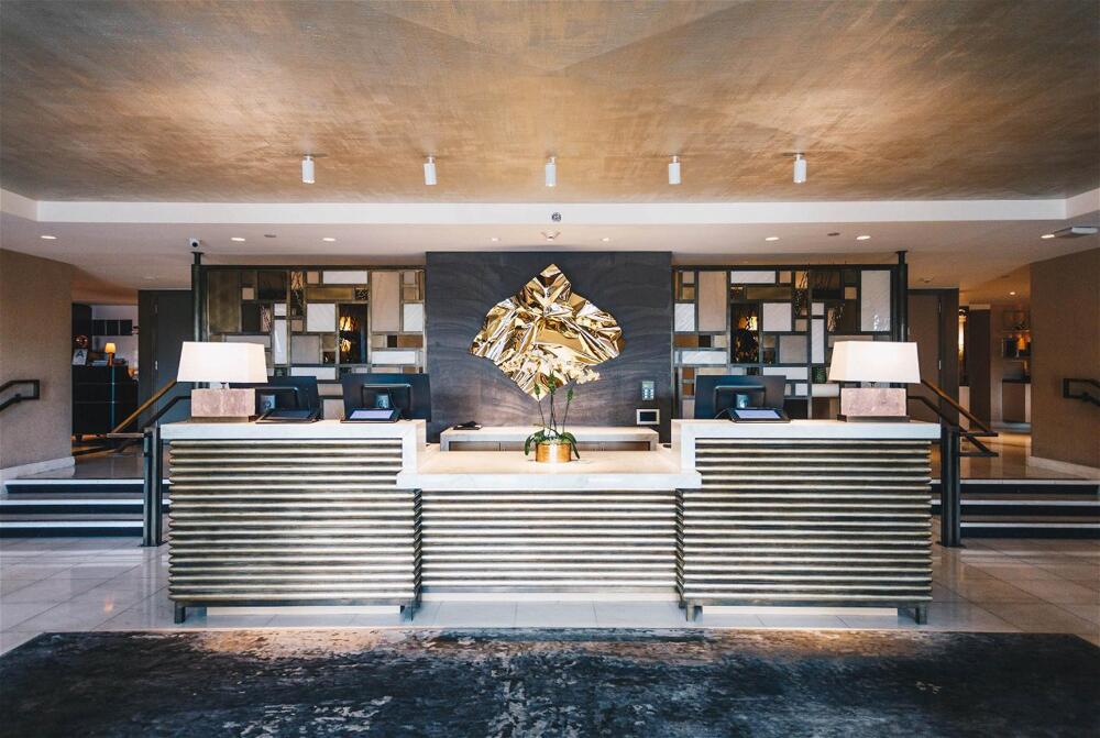 L'Ermitage Beverly Hills — vibe