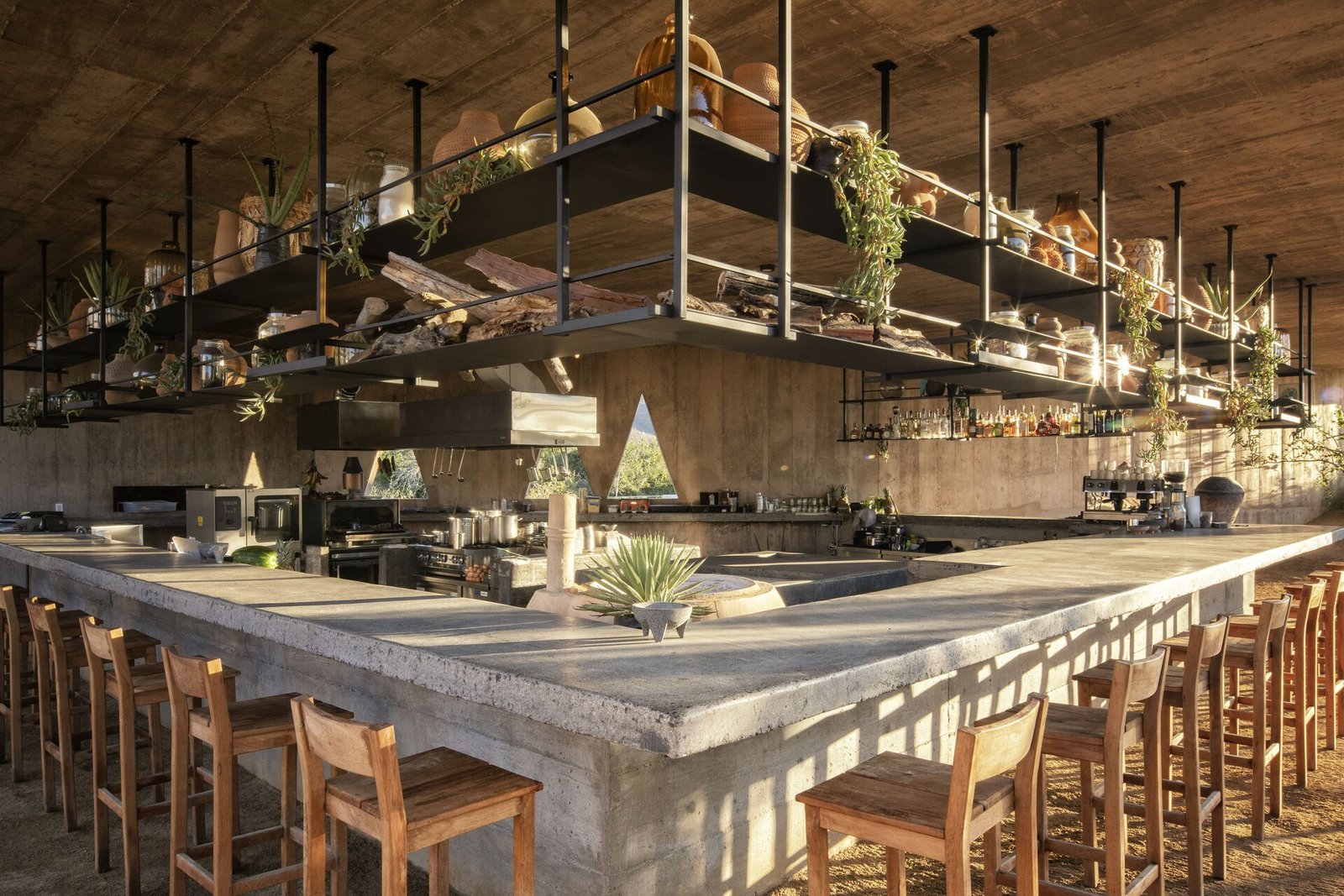 Paradero, eat & drink