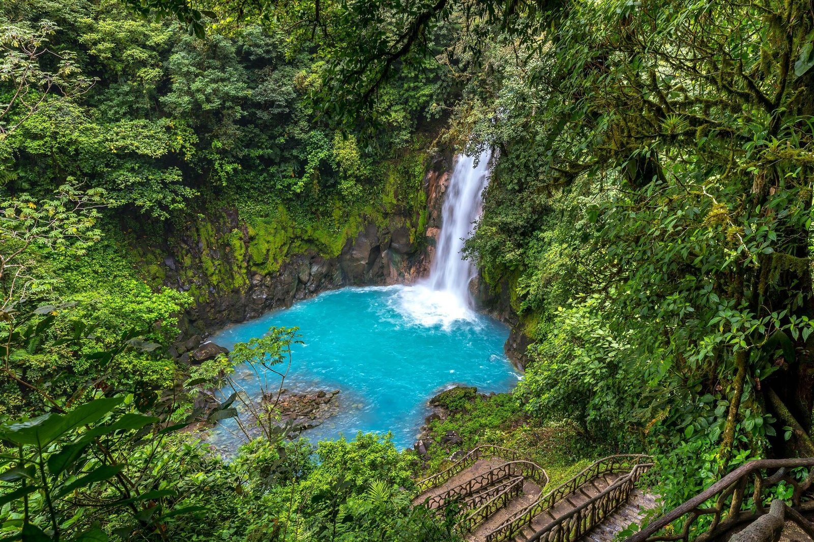 Hideaway Rio Celeste Hotel, vibe