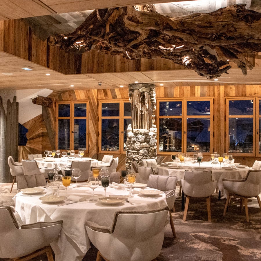 Hôtel les Barmes de l'Ours, eat & drink