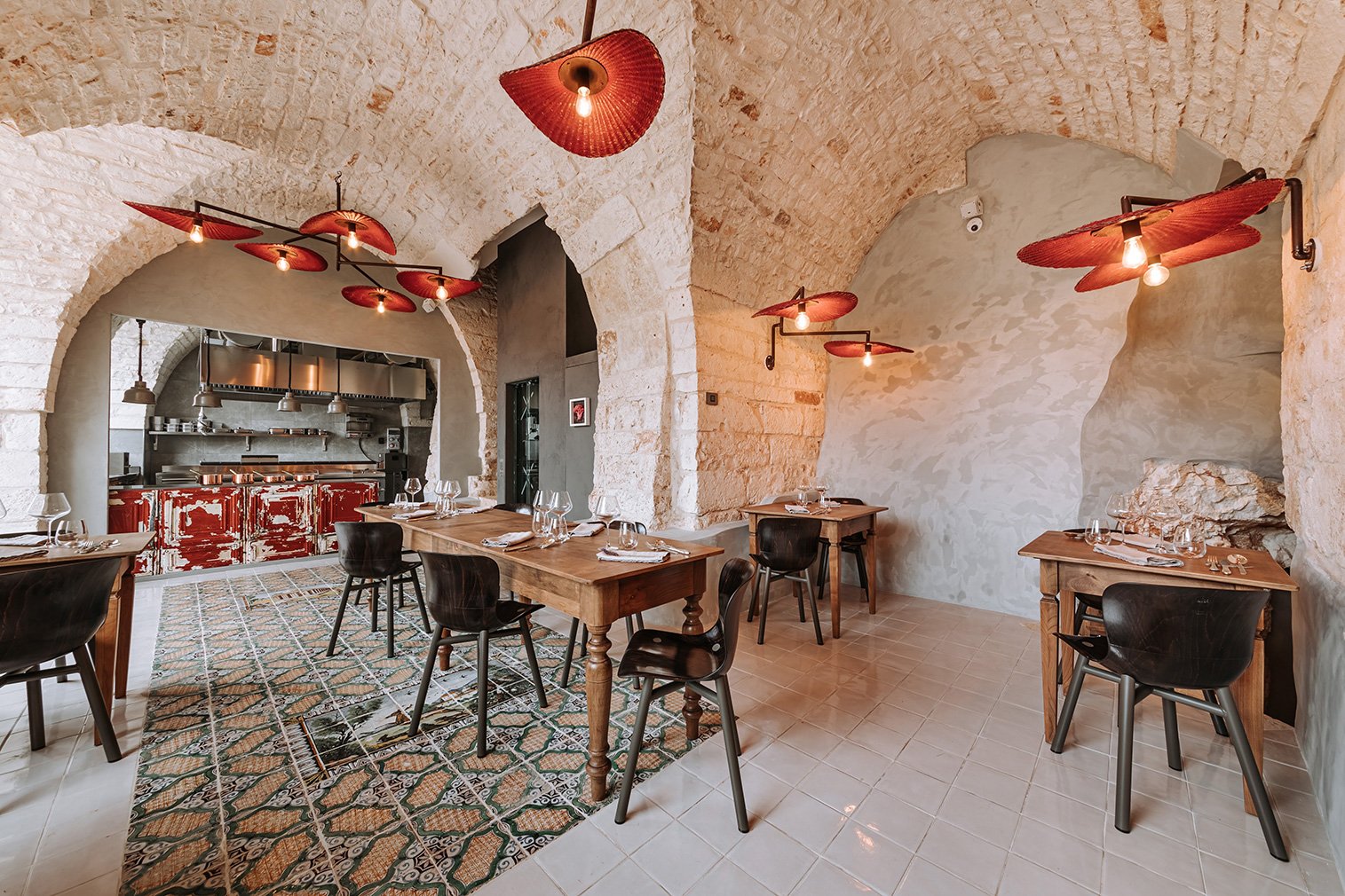 Paragon 700, restaurant 700