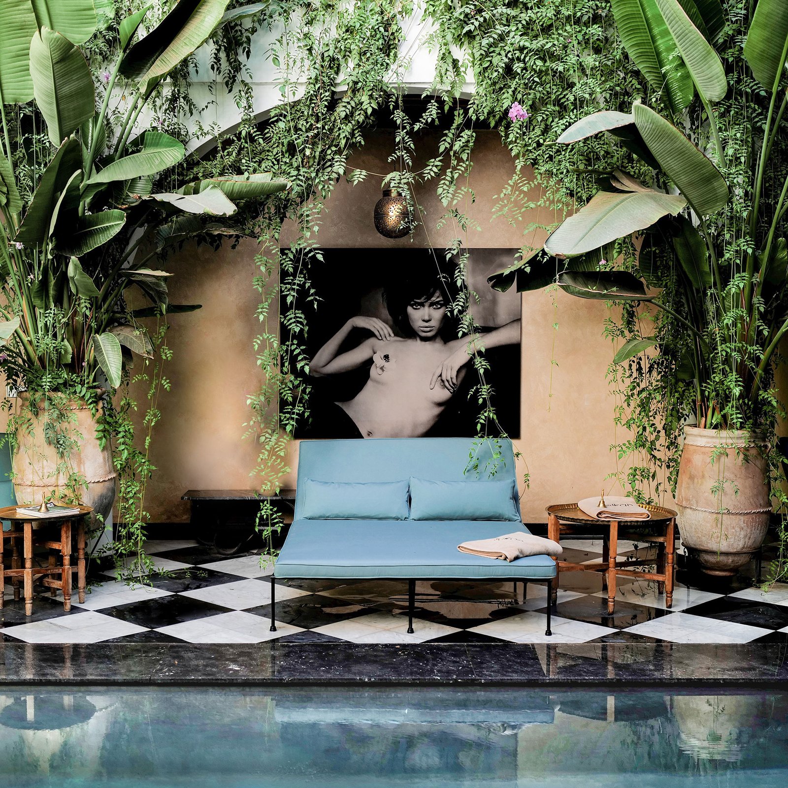 Riad Sakkan, vibe