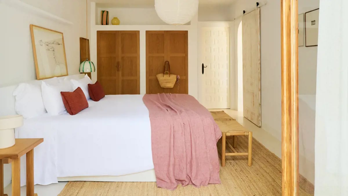 Petunia, rooms