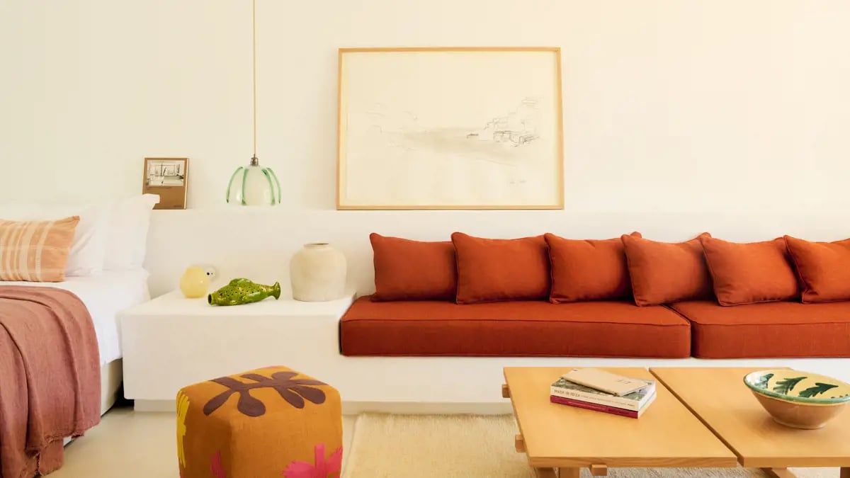 Petunia, rooms
