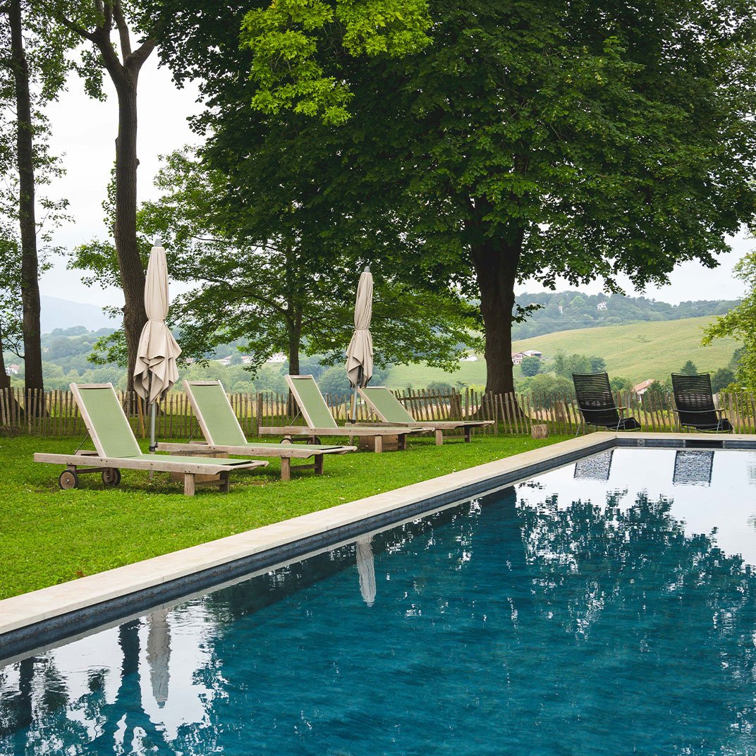 L'Auberge Basque, the pool