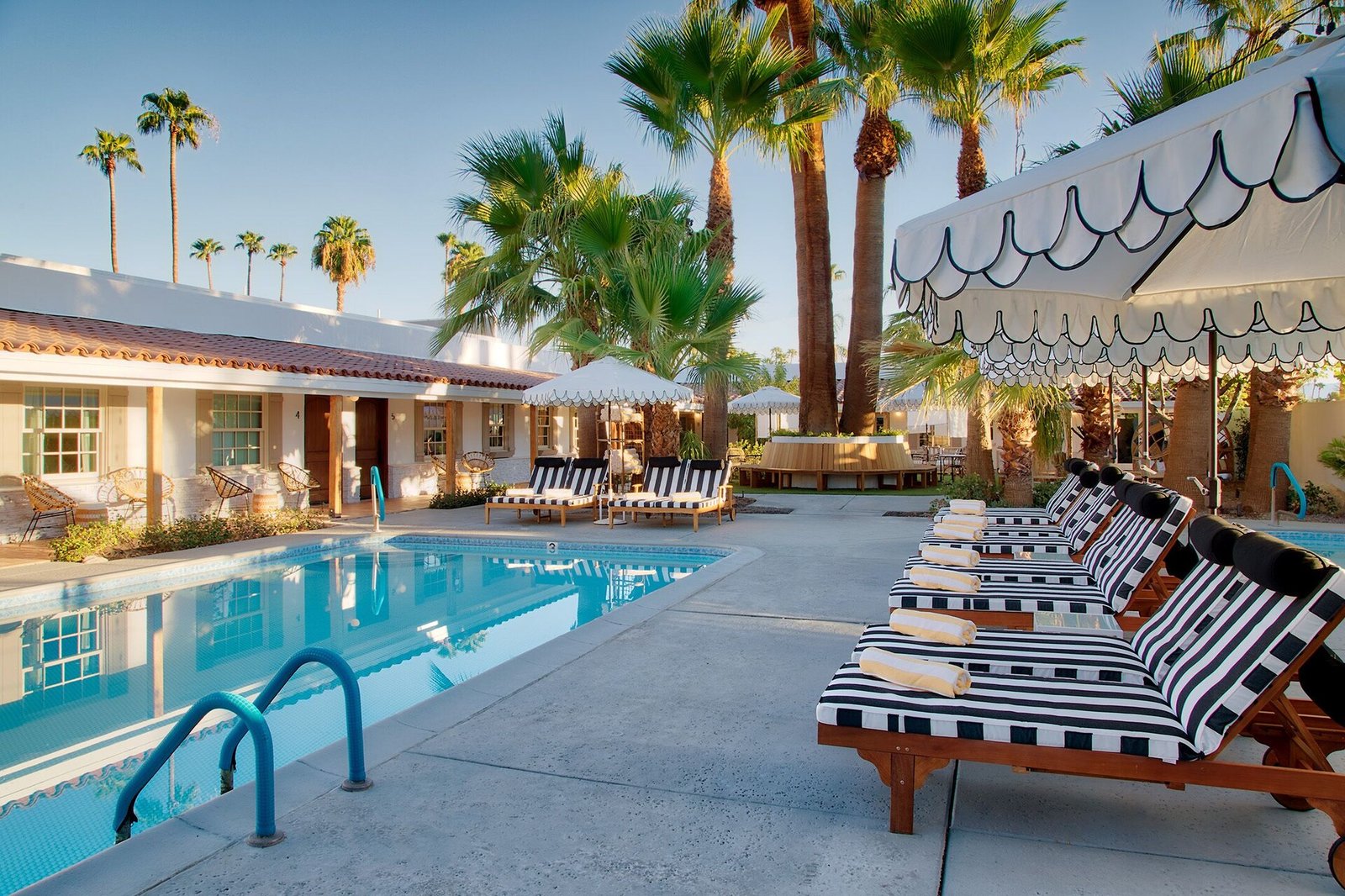 Dive Palm Springs Hotel, the pool