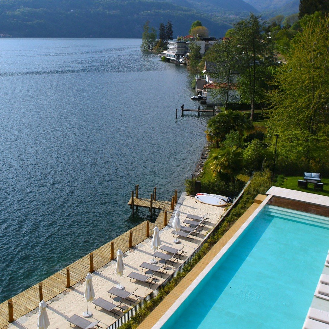 Laqua by the Lake, the pool