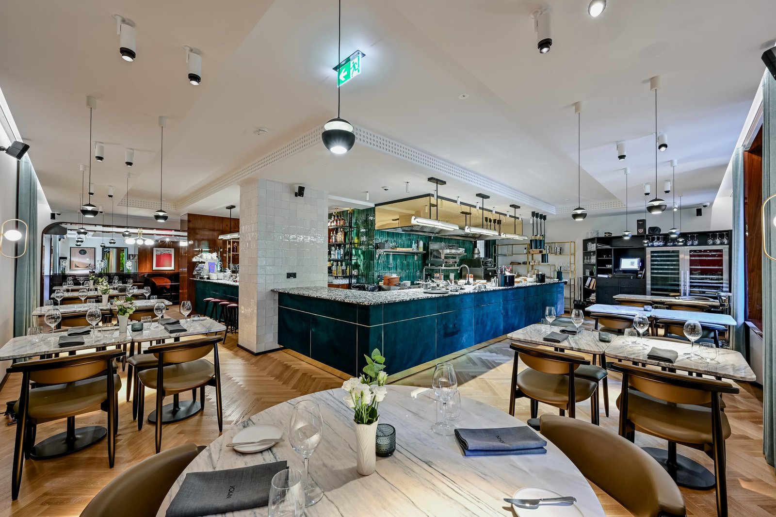 A22 Hotel, eat & drink