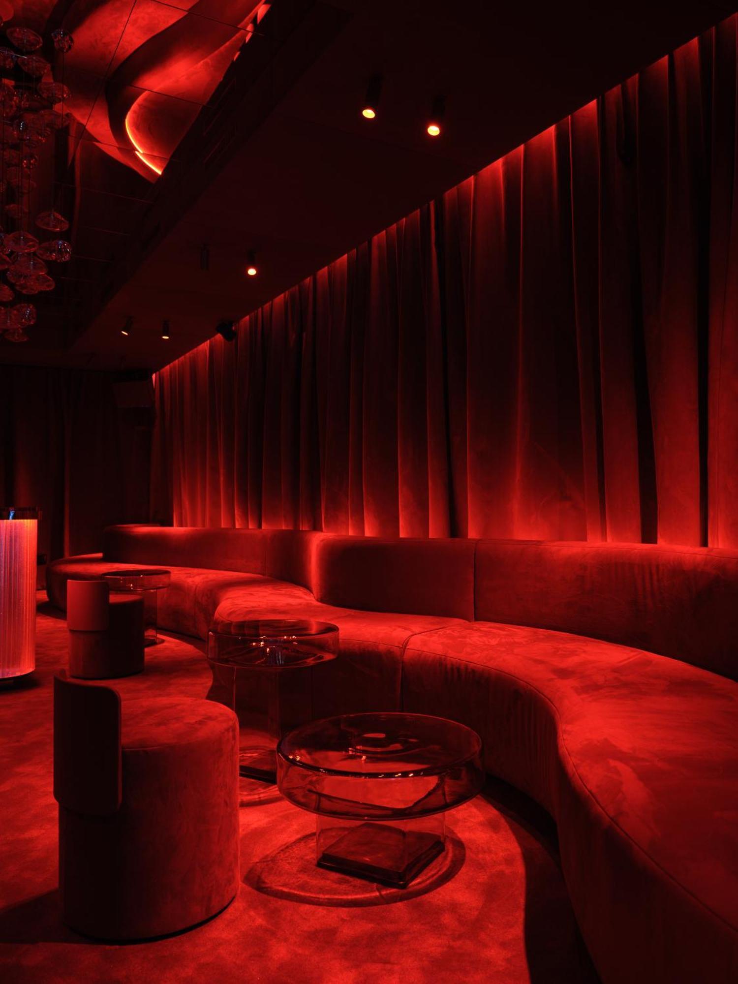A22 Hotel, eat & drink