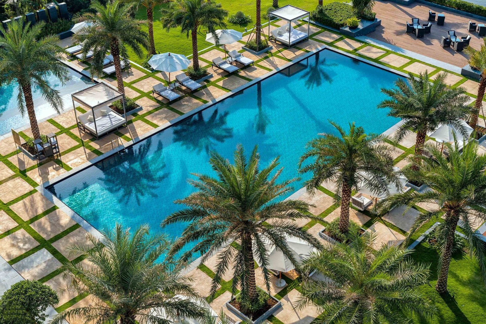 Mia Saigon Hotel — backstory