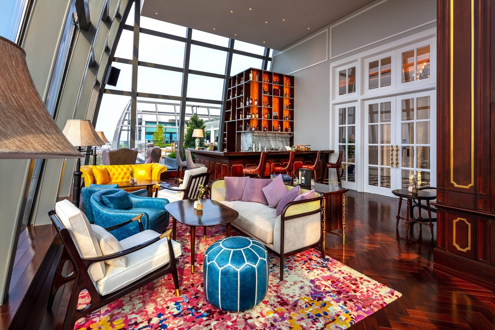 Mia Saigon Hotel — eat & drink