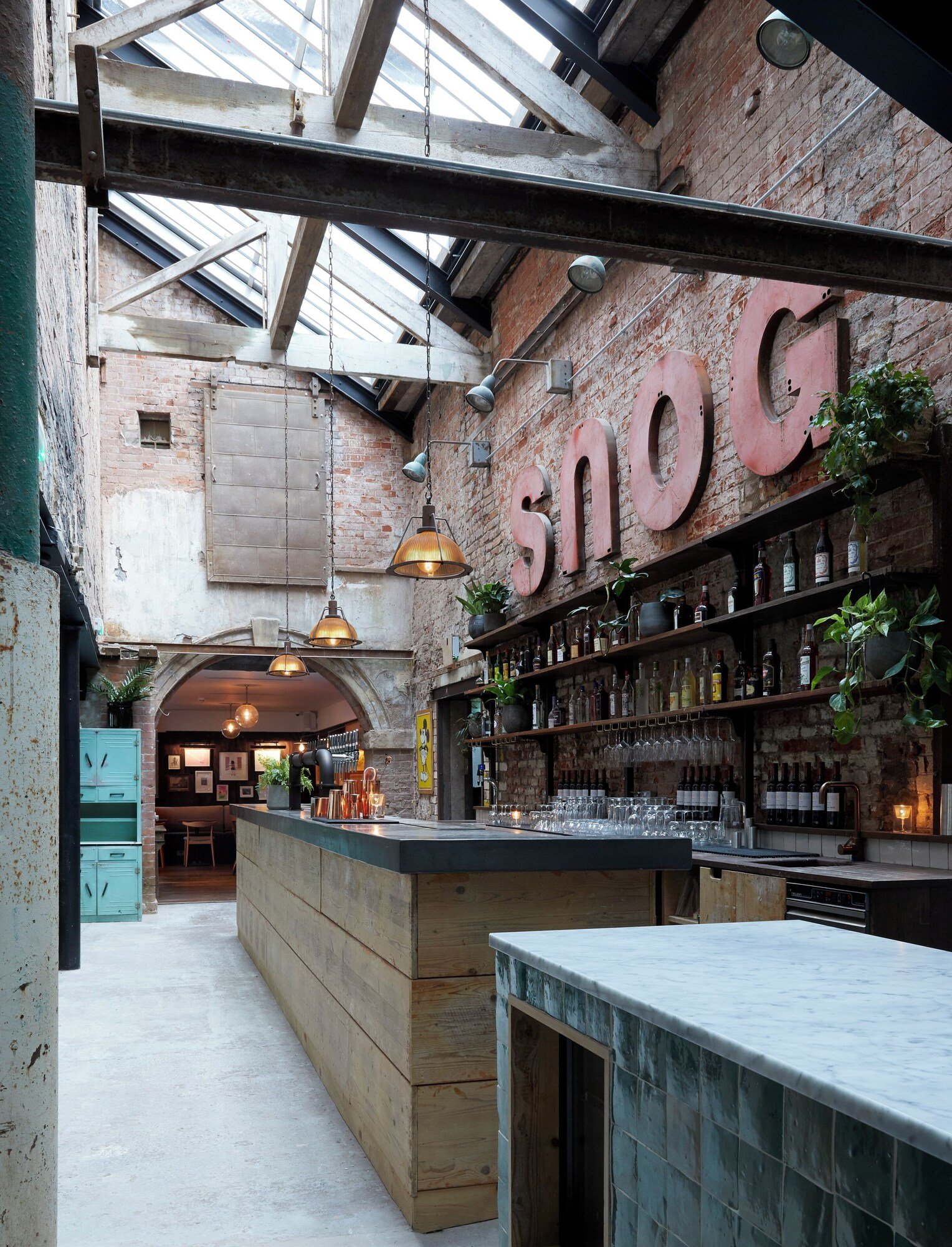 Artist Residence Bristol, eat & drink