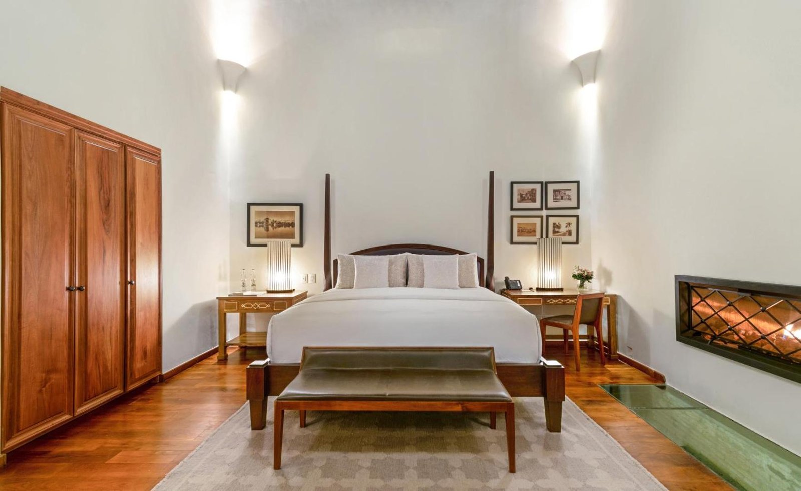 Hotel Casa Blanca 7 / Rooftop Bar, rooms