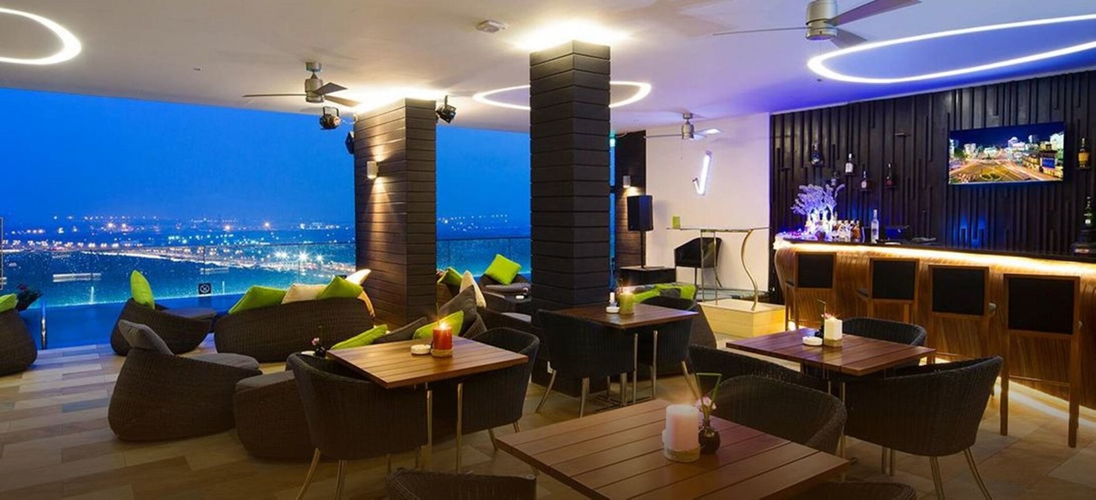 Liberty Central Saigon Riverside — eat & drink