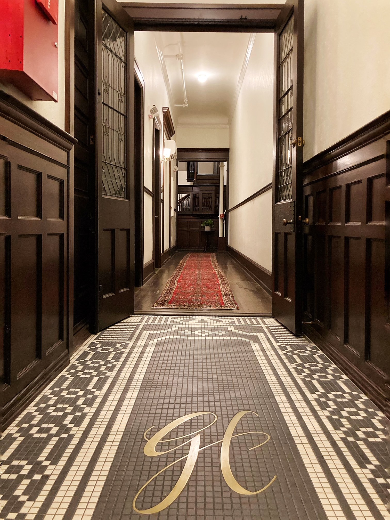 Guild House Hotel, vibe